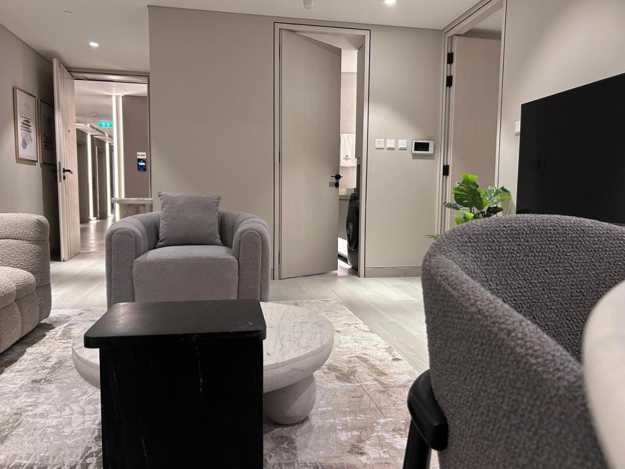 Dubai Marina Walk Gem Modern Apartments With Pool & Gym Access, Steps To Beach & Metro Managed By Sunnyhomes Extérieur photo