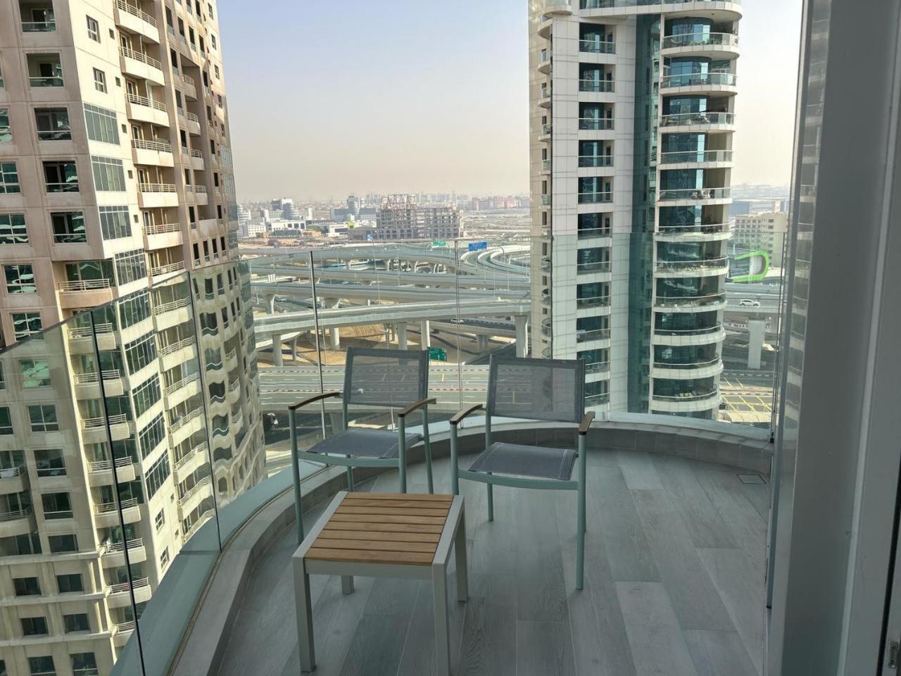 Dubai Marina Walk Gem Modern Apartments With Pool & Gym Access, Steps To Beach & Metro Managed By Sunnyhomes Extérieur photo